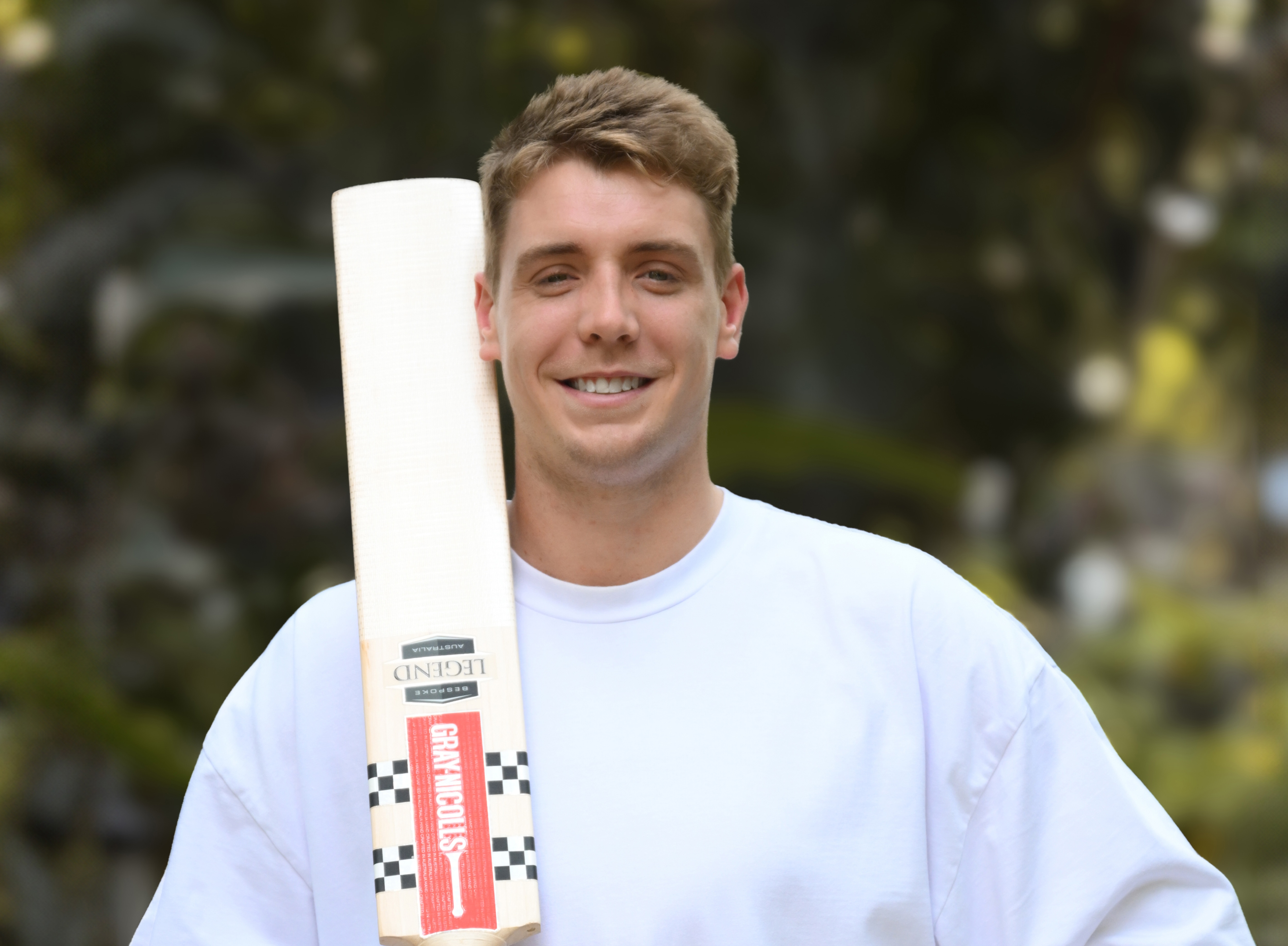 Rado瑞士雷達表繼續進軍板球界，品牌已確認澳洲才華洋溢的全能球員卡麥隆&middot;格林將成為最新品牌代言人。  格林是一位令人印象深刻的年輕板球員，在各種賽制均表現出色，他在2020年12月對陣印度的單日 國際賽（One-day International，ODI）中，首次代表澳洲參加國際板球賽事。僅僅兩週後，他便首次亮相板球對抗賽（Test Cricket），同樣對戰印度。